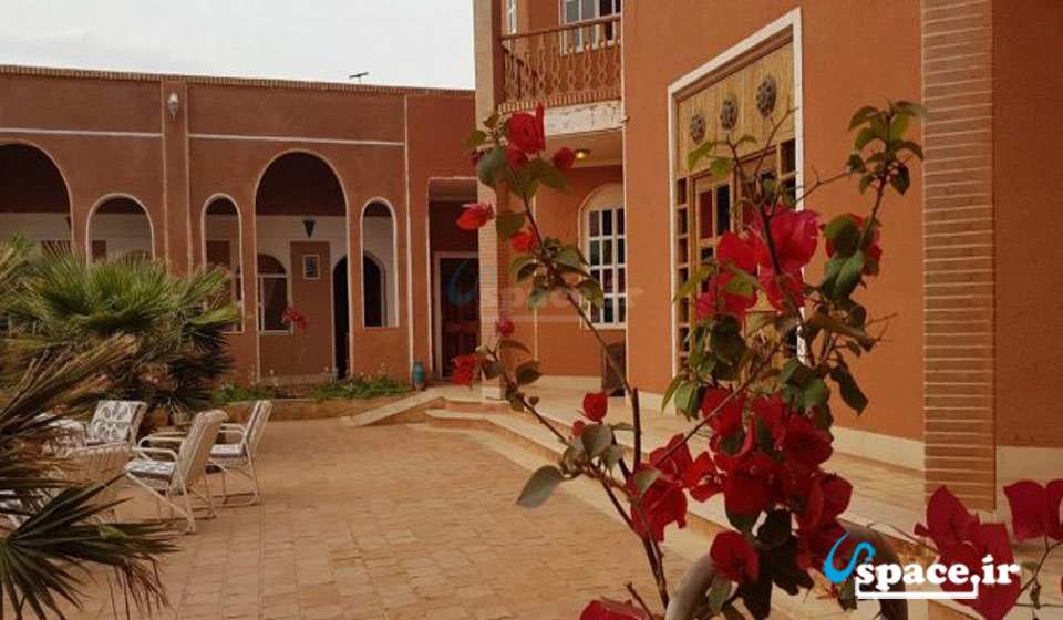 هتل بالی - شهرستان خور وبیابانک- روستای مصر -استان اصفهان-نمای زیبای بیرونی